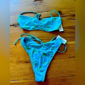 LA hearts by PACSUN Hawaiian design bikini